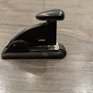 Compact Black Desktop Stapler